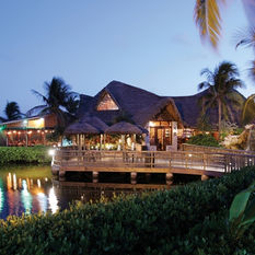 Pappagallo-Restaurant-Grand-Cayman.jpg