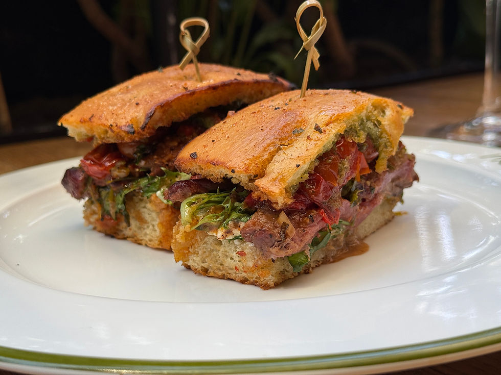 Sándwich de Rib Eye ($305) | Técnica que no se ve pero se siente