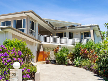 Why the First Impression of Your Home Starts Before Buyers Reach the Front Door
