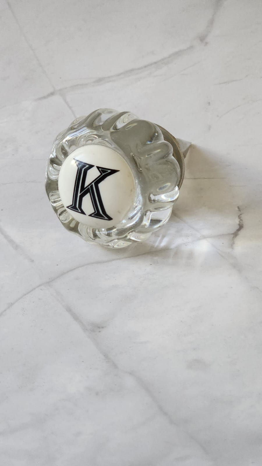Decoration letter K