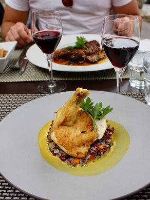 Provence Holiday #10: Dining in Bonnieux Village