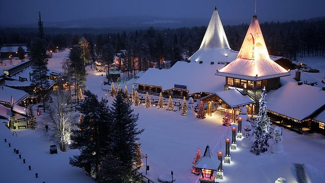 santa-claus-village-arctic-circle-rovaniemi-16.jpg__800x450_q85_crop_upscale