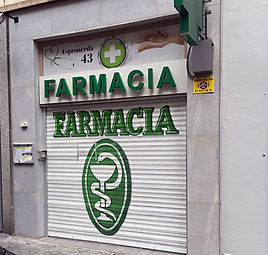 FARMACIA_edited.jpg