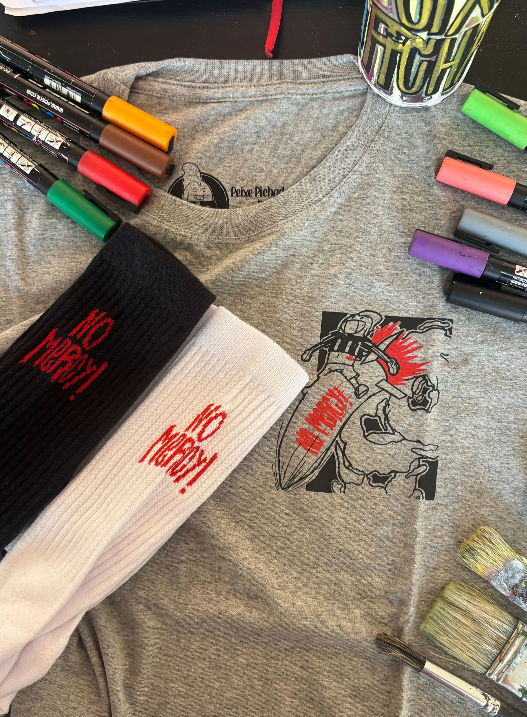 Kit ROCKET'IN PIRA cinza + Meia "No meRcy!"