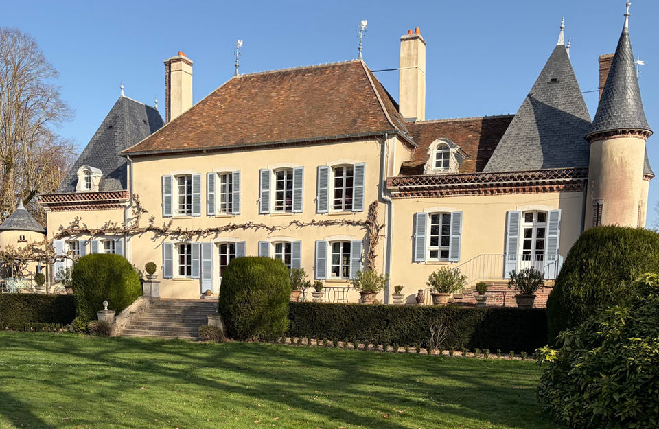 The Château de la Gruerie with Isola Bella by Zuber installed by Fouassier