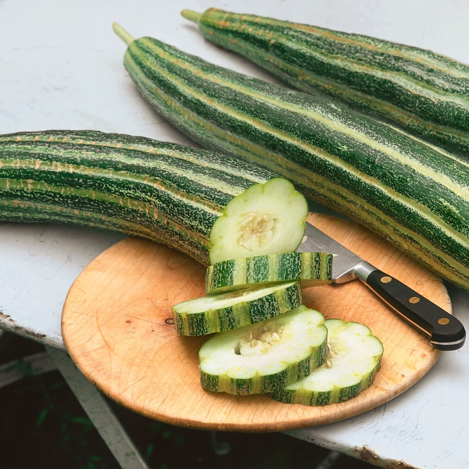Pepino rayado armenio (C. melo var. flexousus)