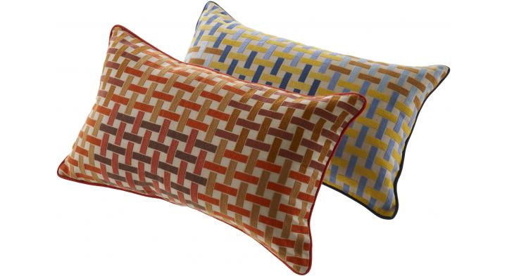 Cruciverba Pillow