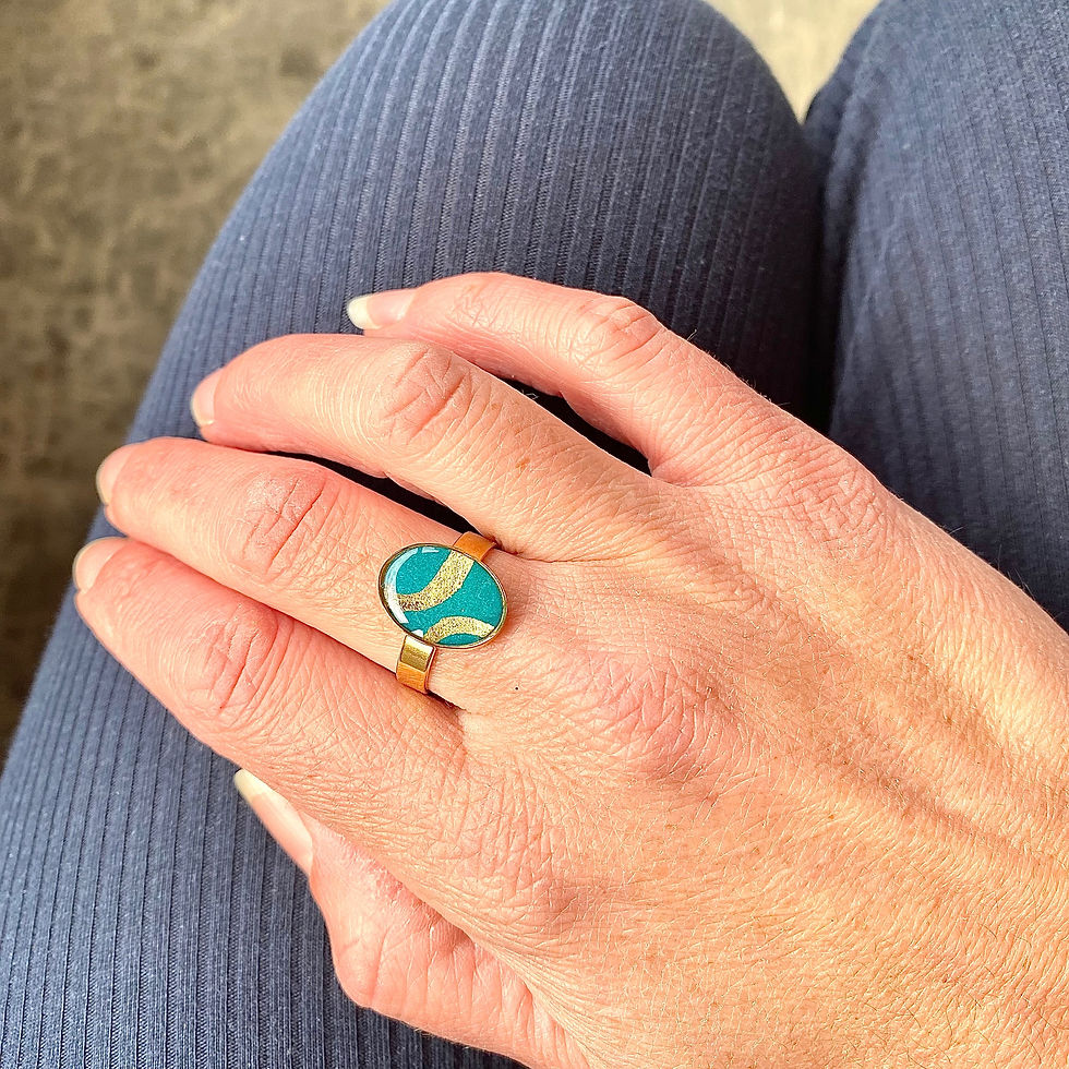 Miniature : Bague ovale acier émeraude