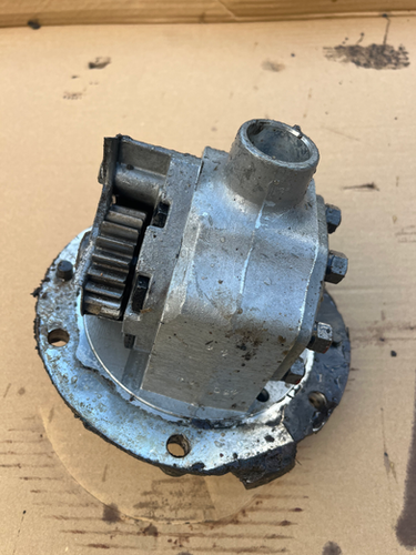 fordson-dexta-hydraulic-pump-pocock