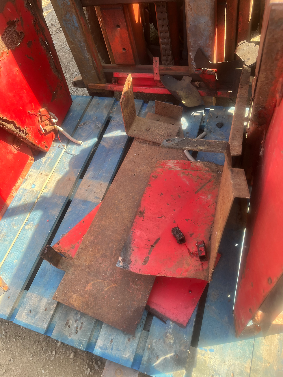 Thumbnail: Massey Ferguson 35/135 cab