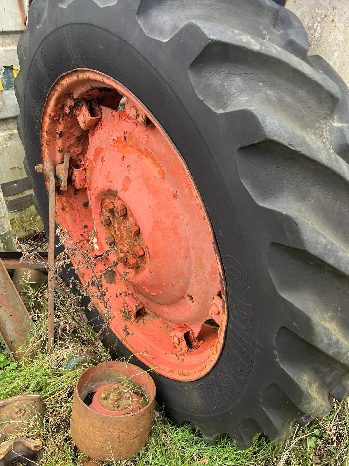David Brown 1200/1212 ect 38” wheels