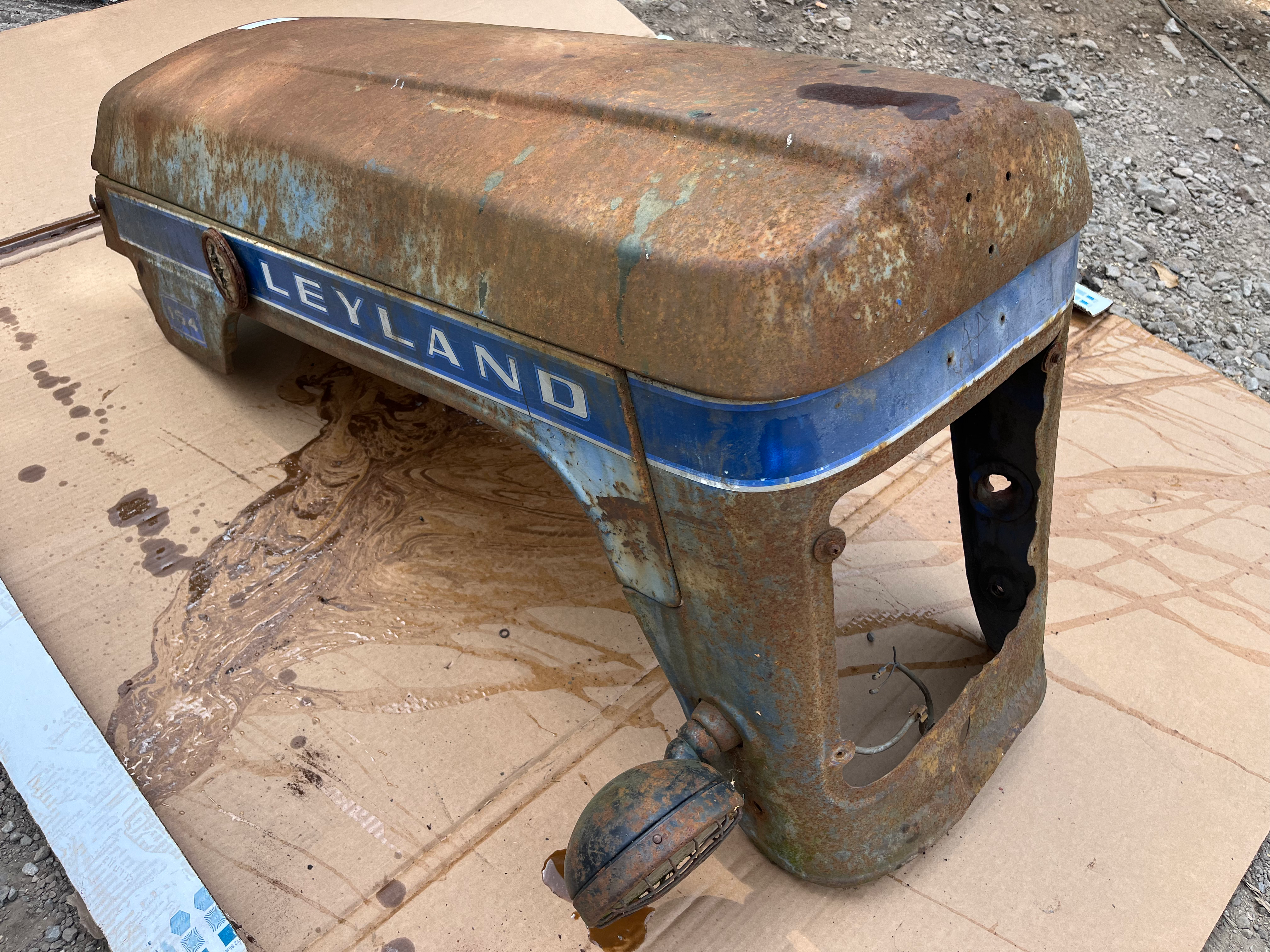 LEYLAND 154 bonnet 