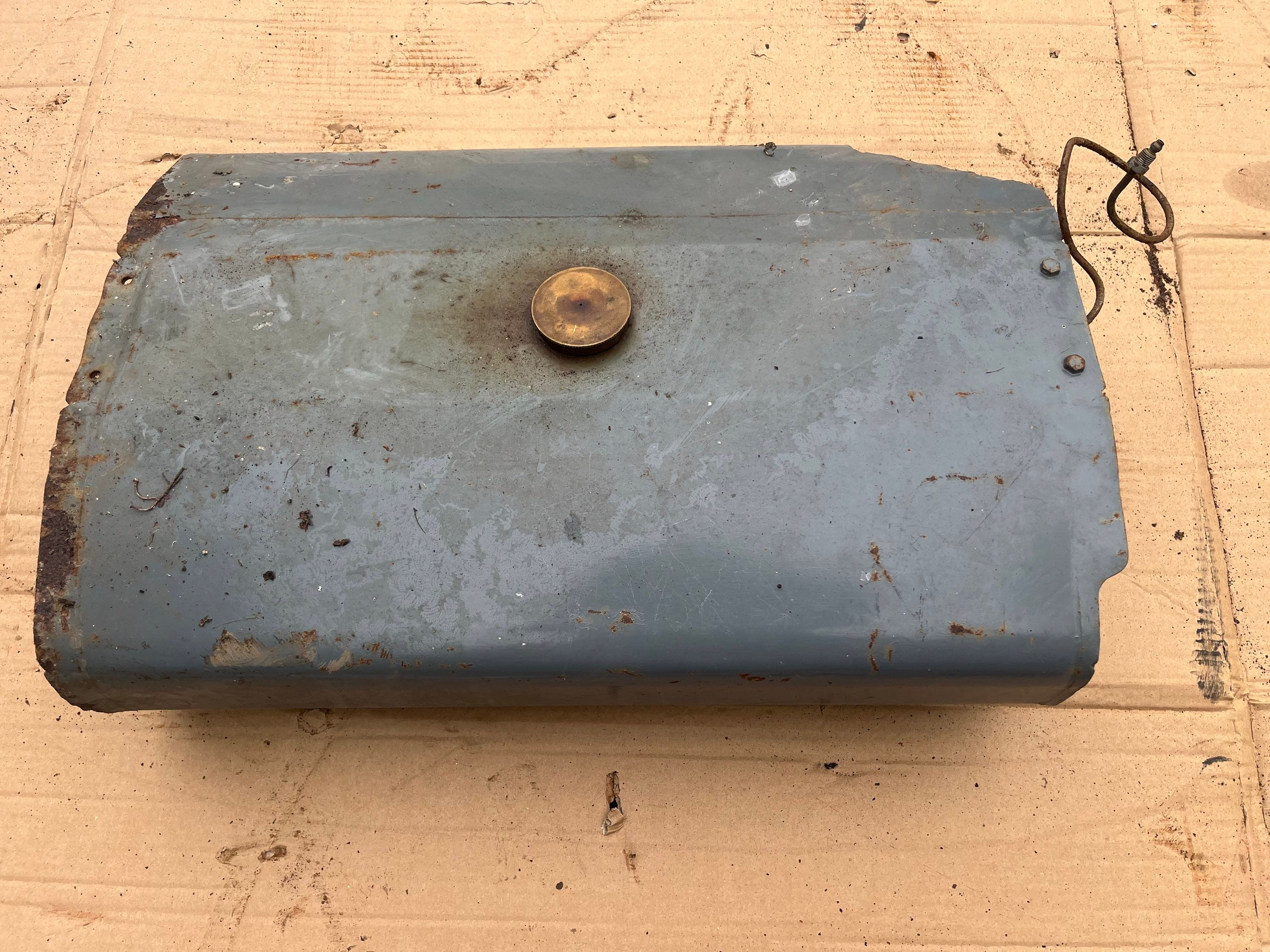Ferguson TEF 20 diesel tank
