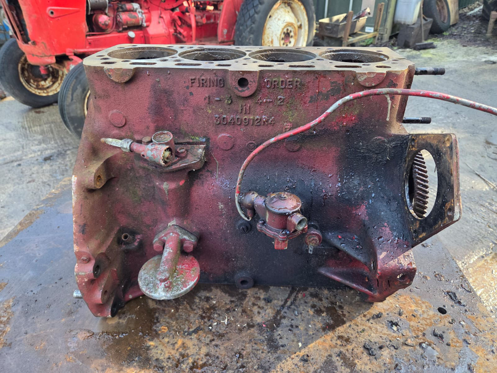International 275/414/434 cyl block