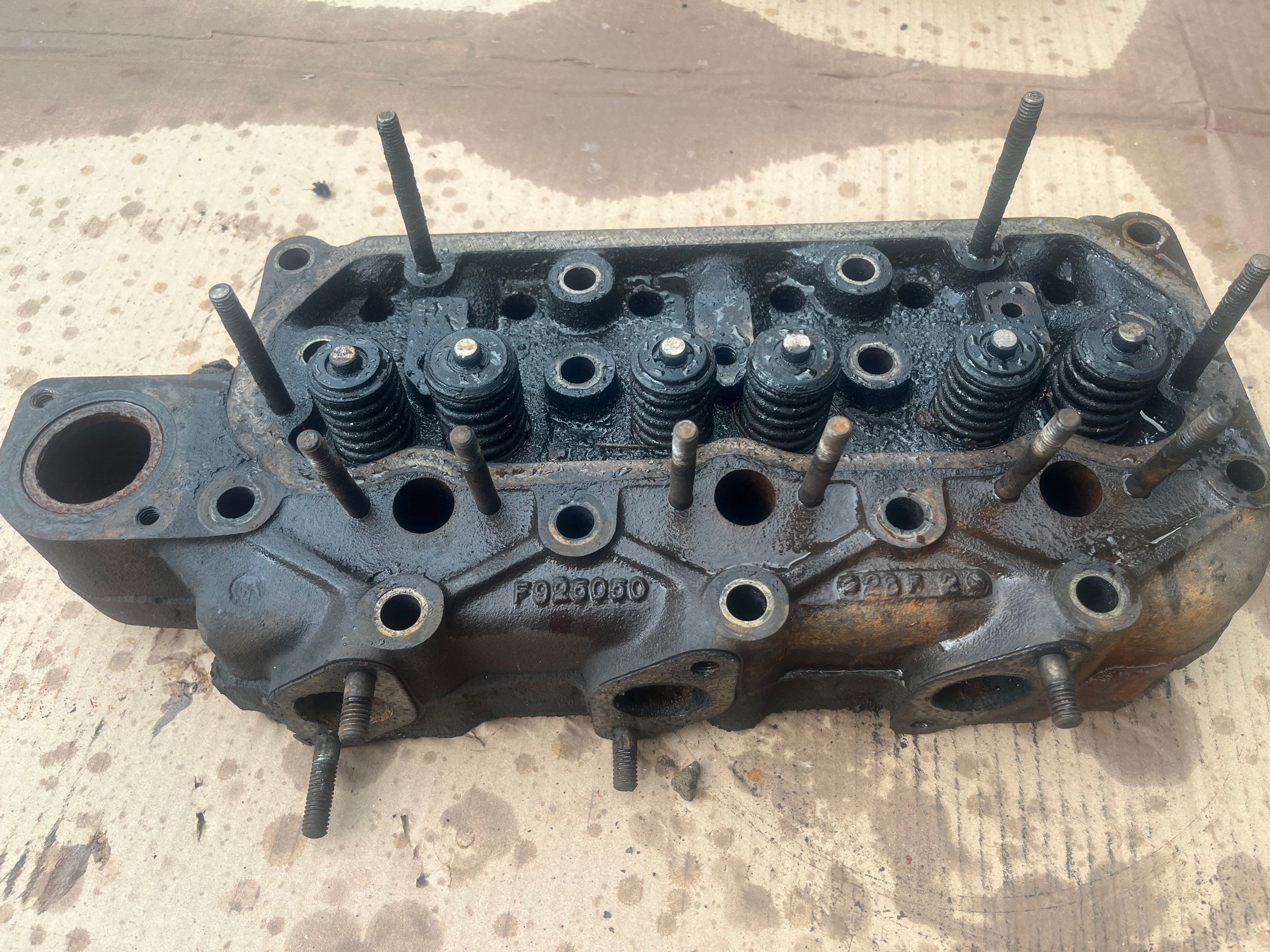 David Brown 885 cylinder head 