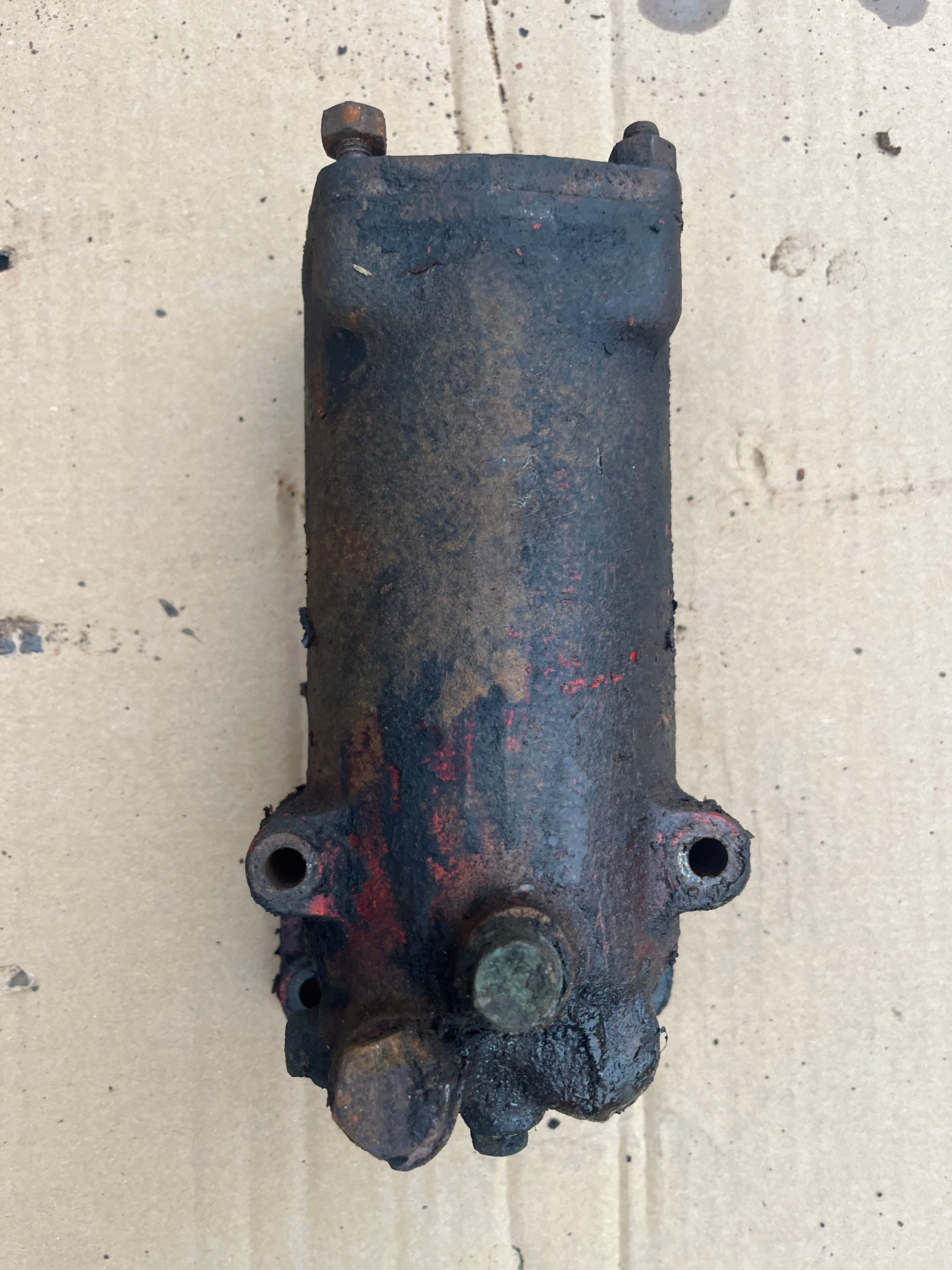 David Brown 30D/25D oil filter housing 