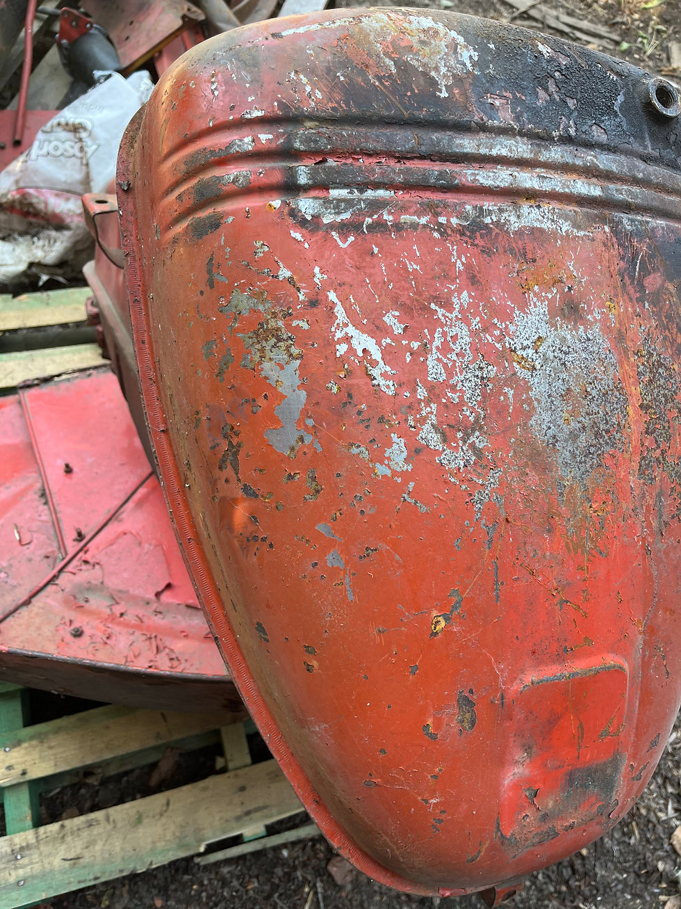Thumbnail: Allis Chalmers B tvo tank