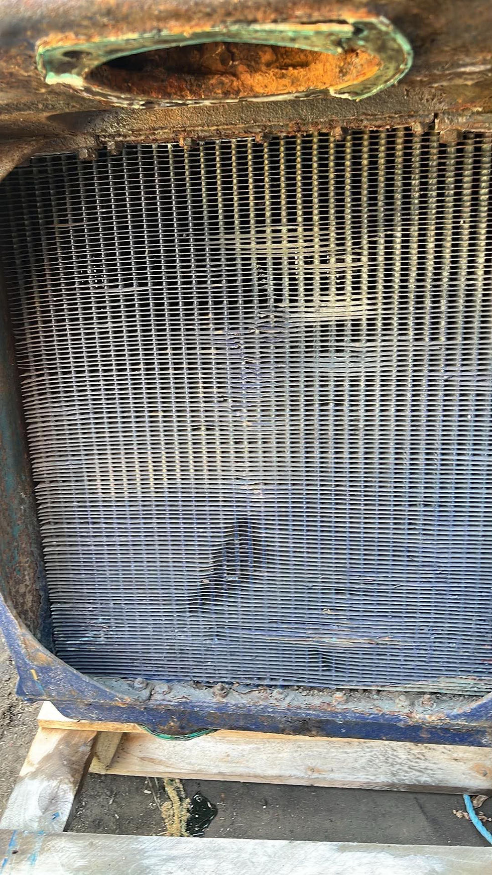 Thumbnail: Fordson E27N radiator 