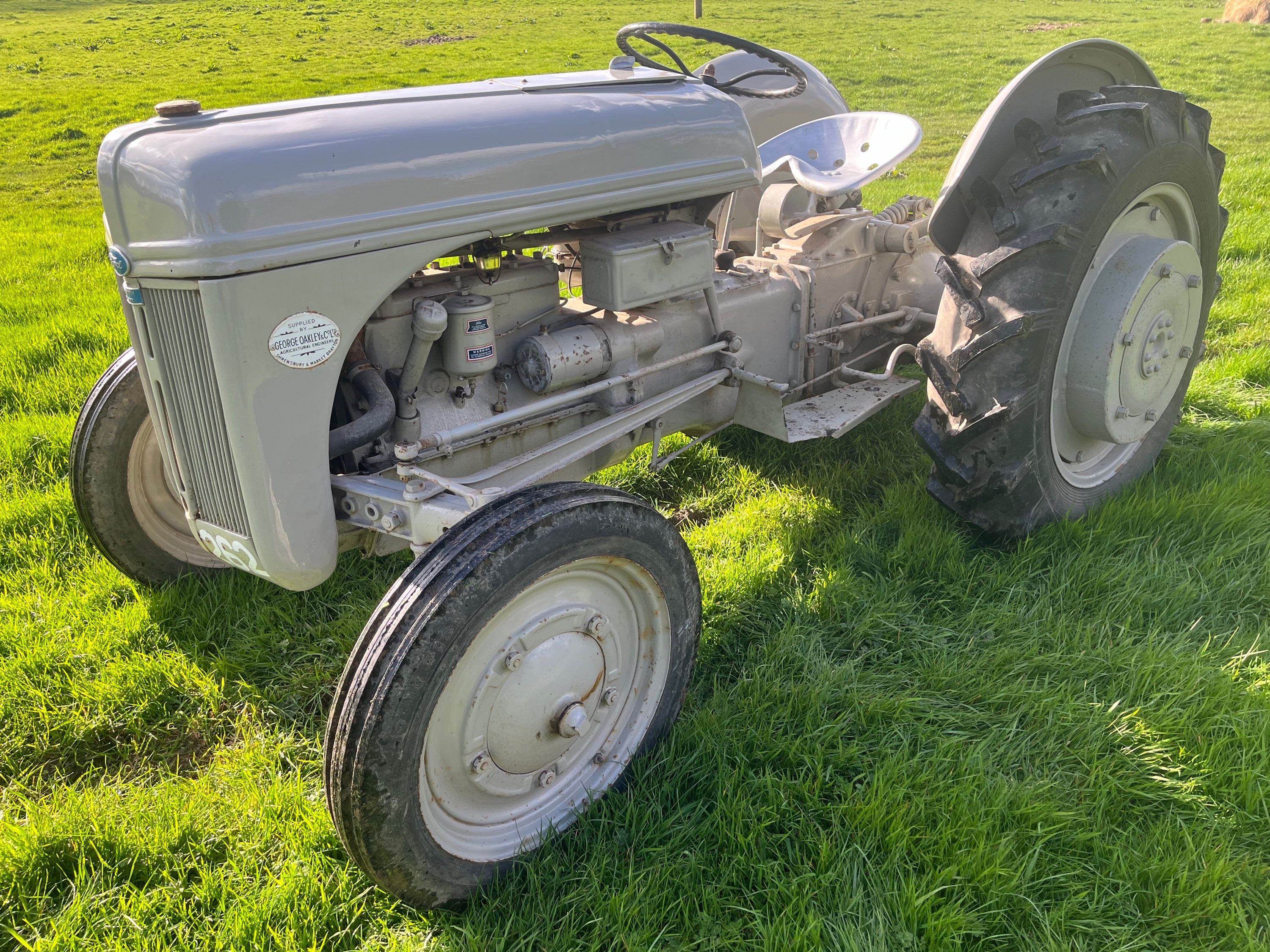 Ford 9n SOLD1943 lease lend example 