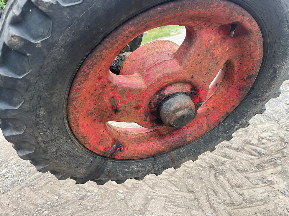 Thumbnail: Fordson Super from axle assembly 