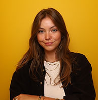 Henrieke Bünger headshot_edited.jpg