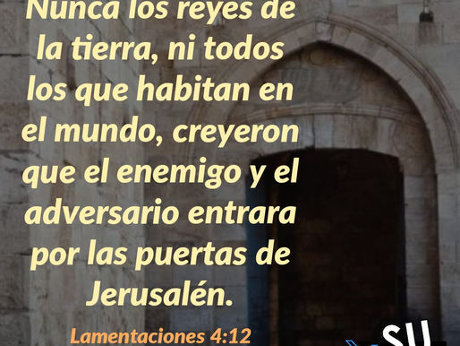 ¡POR LAS PUERTAS DE LA IGLESIA!