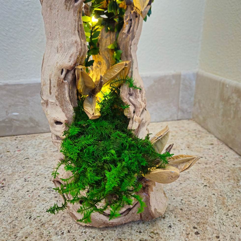 Lighted Grapewood Sculpture lamp