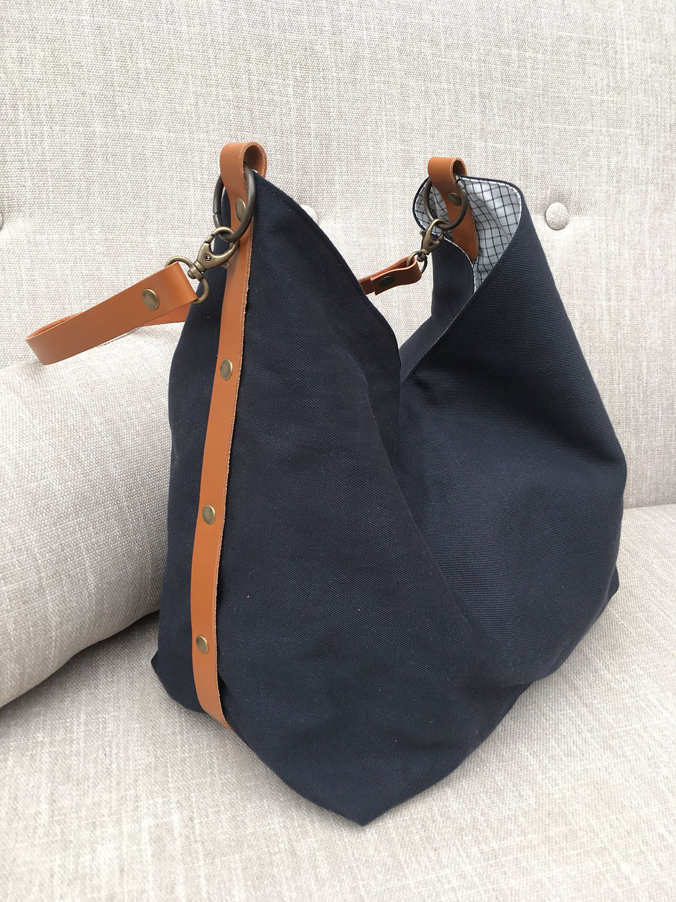 Miniature : Firmin, le cabas aux bandes de cuir rivetées