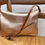 Miniature : Suzanne, la pochette-sac en cuir