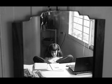 Dos imágenes en un estanque