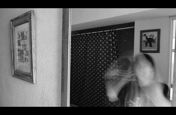 Historia de la imagen perdida en el espejo