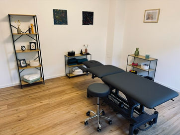 Die Bahandlungsliege in der Physiotherapiepraxis in Herdecke.