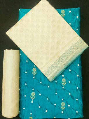 Bandhani Chiniya Silk Weave Paired With Raw Silk Dupatta and Plain Santoon