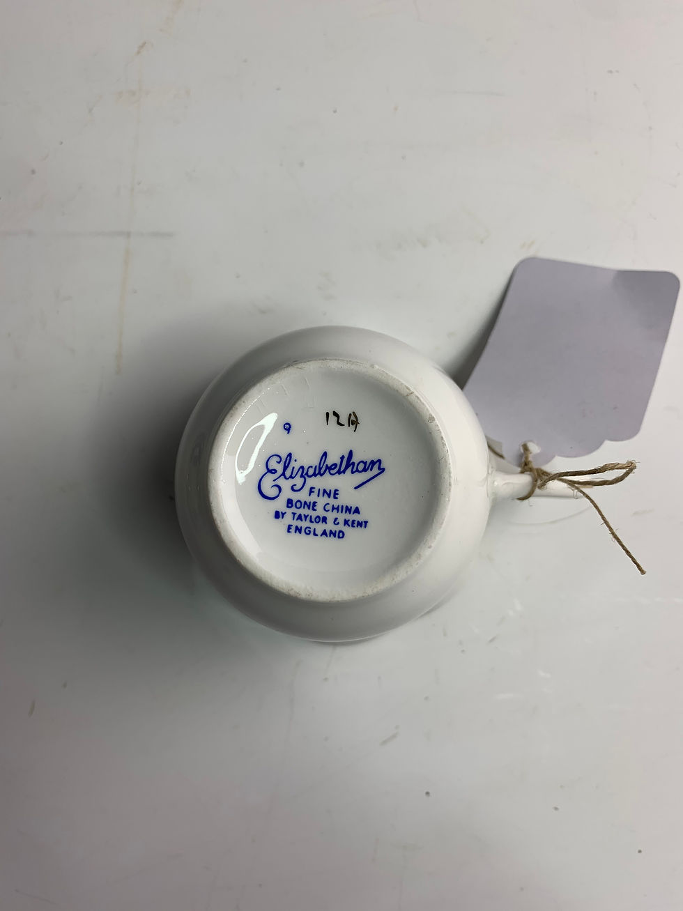 Thumbnail: Teacup and saucer