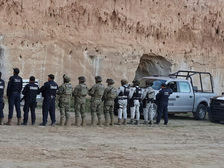 DESCUBREN CUEVAS EN CALPULALPAN UTILIZADAS COMO CENTRO CLANDESTINO PARA OCULTAR TRÁILERES Y MOTOCICLETAS ROBADAS 🚛🚨