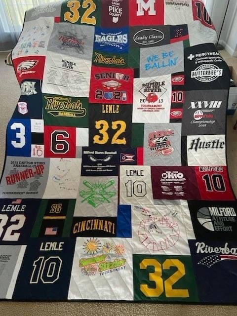 Thumbnail: Lap T-Shirt/Memory Quilt 52"x 72"