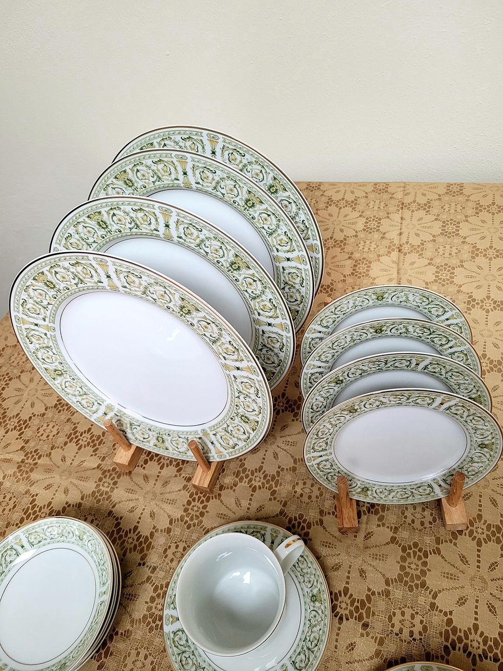 Thumbnail: Felicity by Daniele Fine China