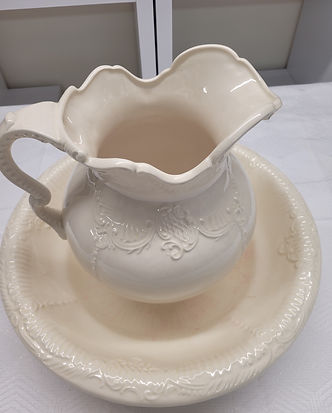Arnel's Cream Ceramic Pitcher and Wash Basin