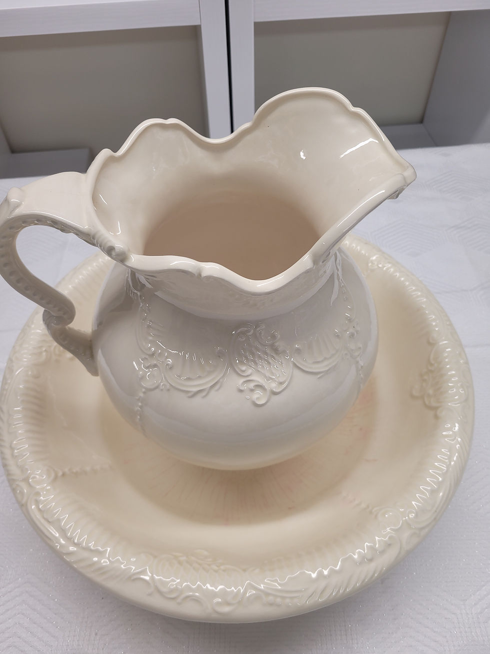 Arnel's Cream Ceramic Pitcher and Wash Basin