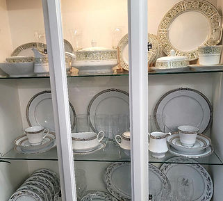 China Cabinet with Noritake Contemporary Legacy Splendor Fine China / Noritake Glendon China / Felicity by Daniele Fine China