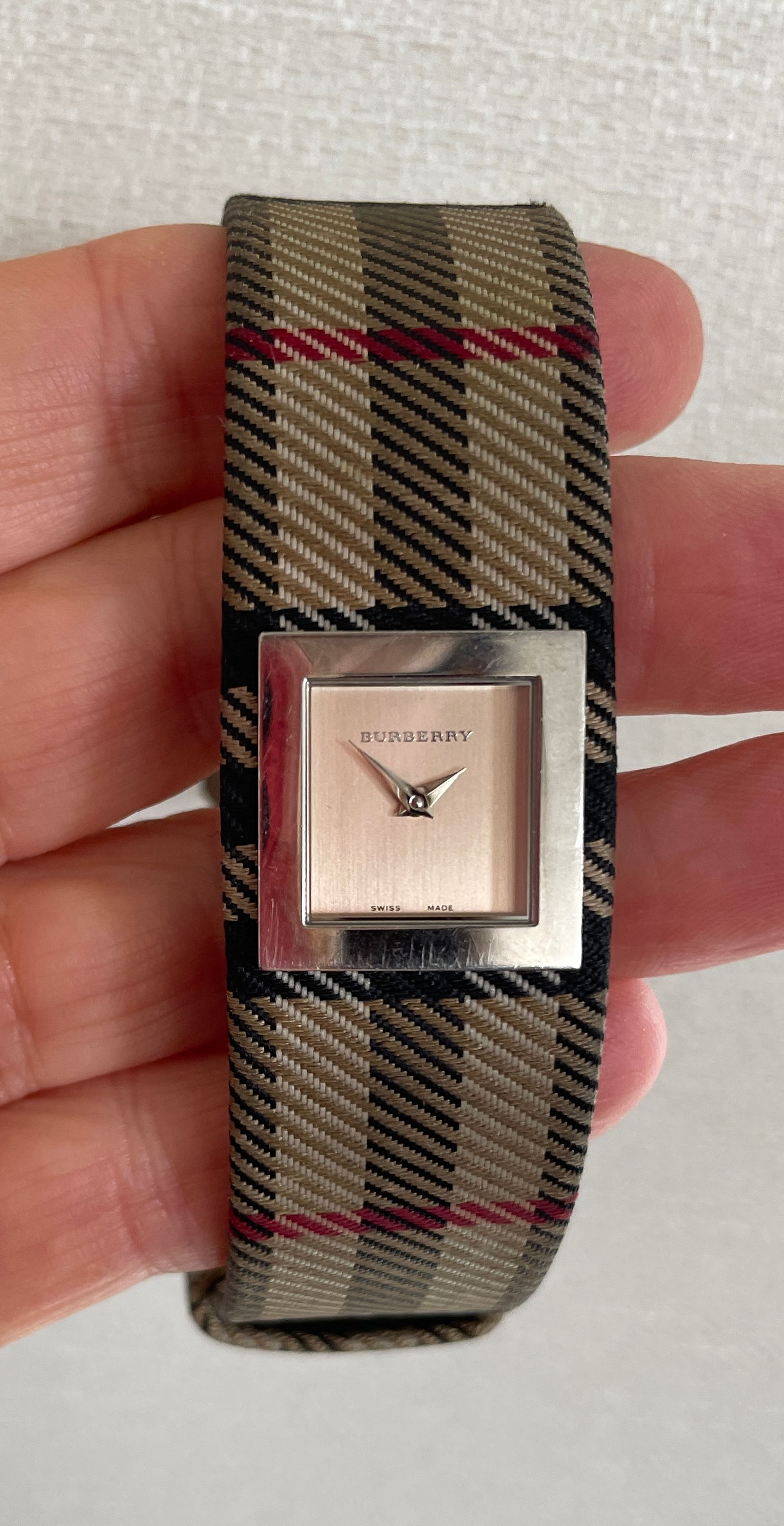 Lot 350 - Ladies Heritage Burberry Watch 