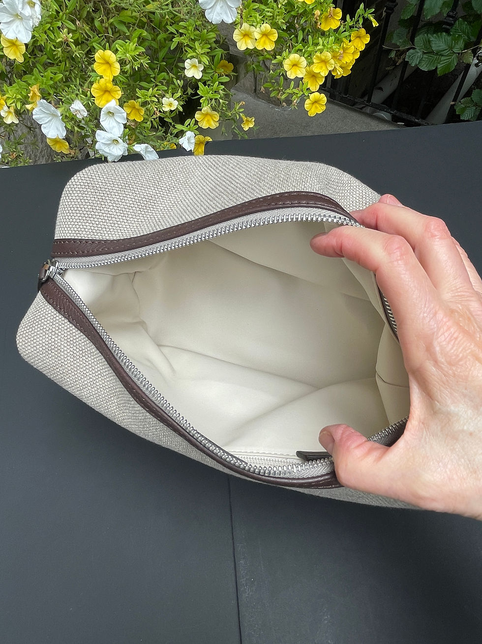 Thumbnail: Lot 33 - Men's Rolex Toiletry Bag (New)