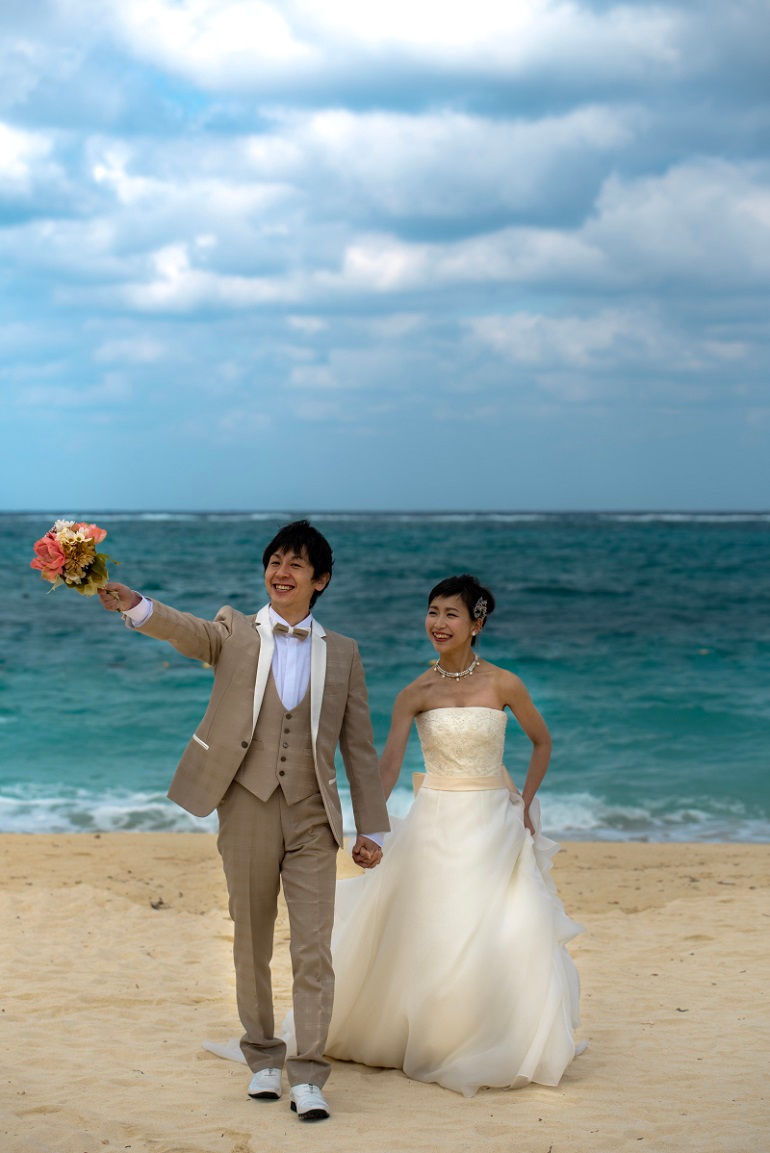 沖縄恩納村 フォトウエディング ビーチフォト