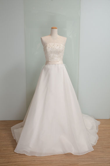 沖縄　恩納村　フォトウエディング　ビーチフォト＆チャペルフォトのドレス