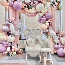 Floral baby shower balloon backdrop - The Bold Balloon
