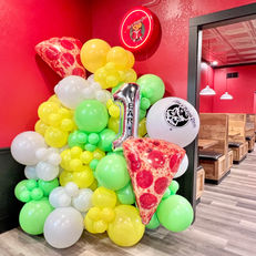 Corporate event balloon photo backdrop decor arch foxs pizza mercer hermitage pennsylvania the bold balloon