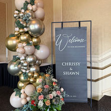 Wedding balloon garland arch welcome sign The Bold Balloon Hermitage Pennsylvania Boardman Canfield Youngstown Ohio