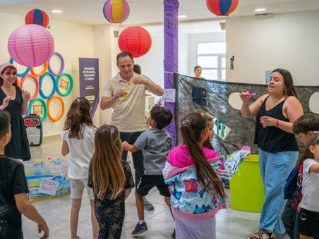 Abella celebró que "los niños vivan un verano a puro aprendizaje y diversión a través de la tecnología y el arte"