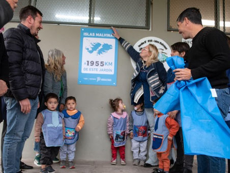 El Jardín N°923 inauguró su placa del programa provincial "Malvinas, siempre cerca"