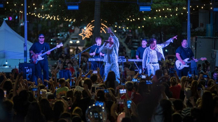 Campana realizó la habitual despedida del verano